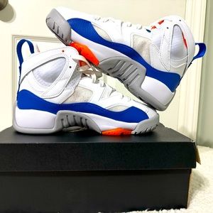 Nike Jordan Jumpman Two Trey Shoes "Knicks" White Royal DO1925-148 GS 6.5